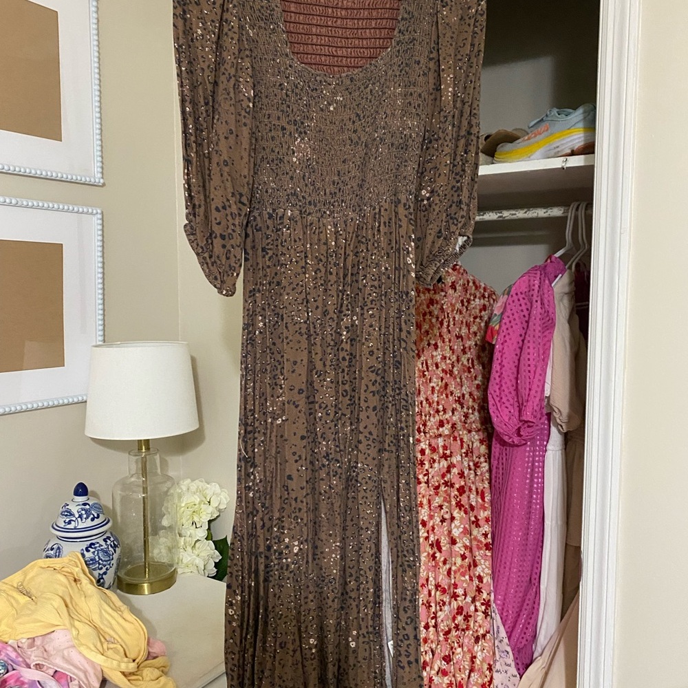 Elegant Brown Leopard Print Dress